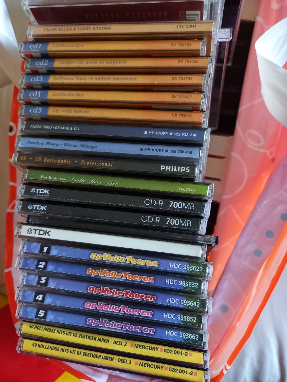 Ruim 300 originele cd's, Ophalen, Zo goed als nieuw