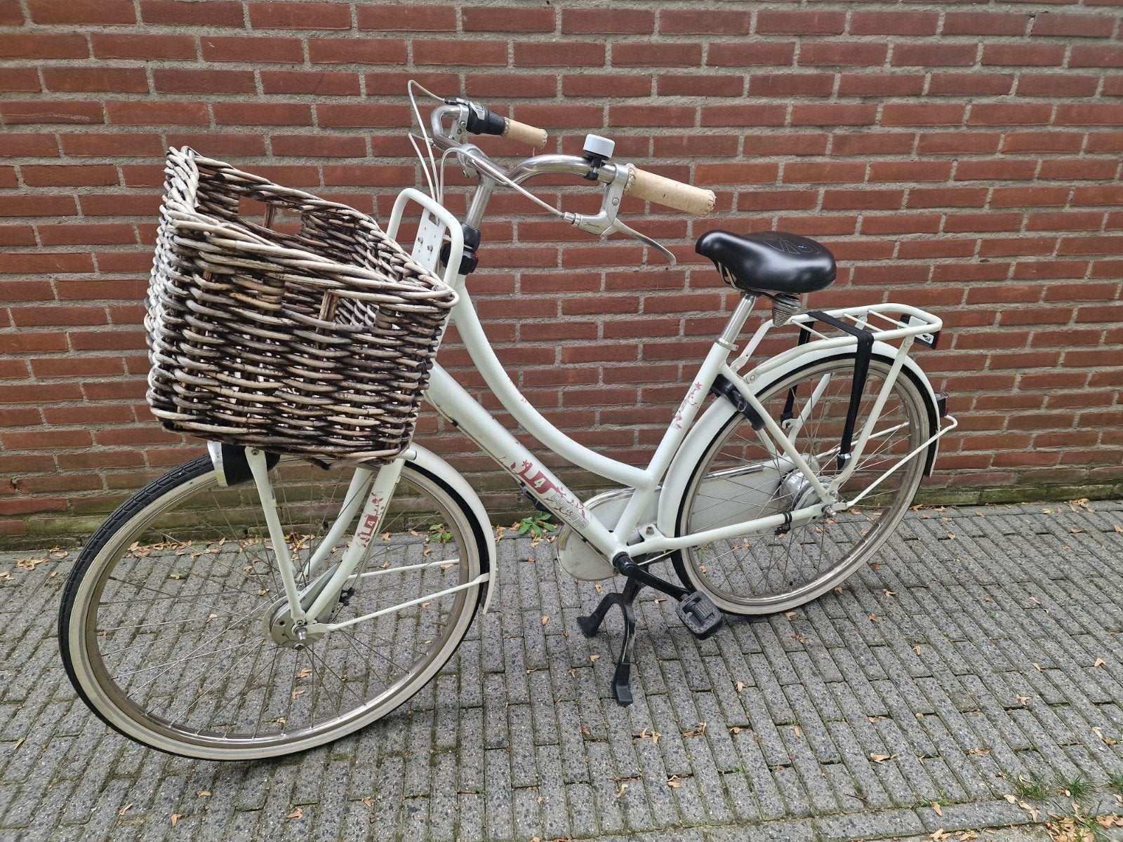 Nette witte Cortina U4 damesfiets met mand, Gebruikt, Versnellingen, 50 tot 53 cm, Trommelrem