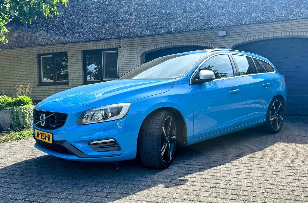 Volvo V60 T6 Summum R-Design – Unieke auto, Auto's, Volvo, 4 cilinders, Blauw, Alcantara, Particulier