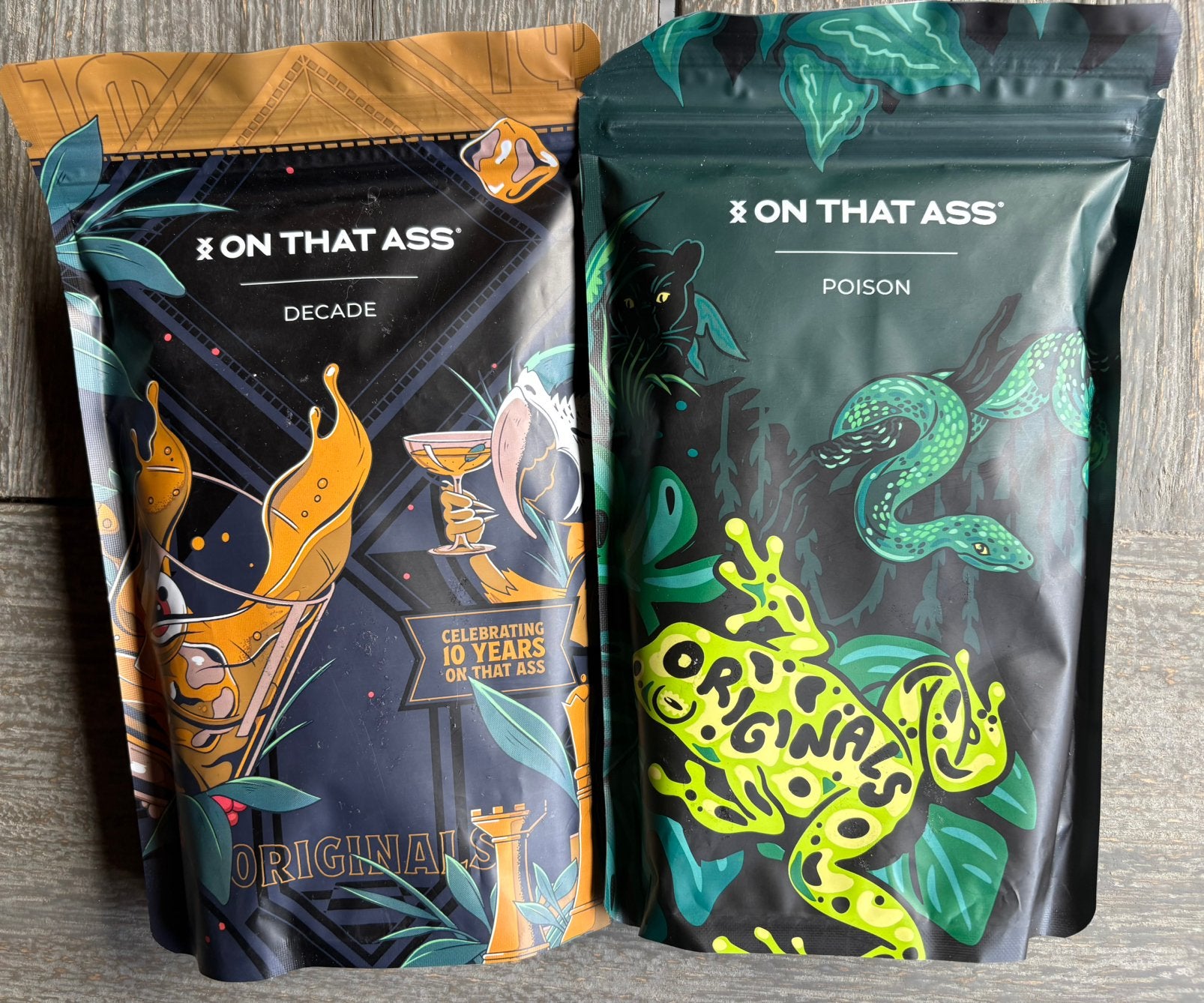2 nieuwe On That Ass Boxers Decade & Poison Maat S, Kleding | Heren, Ondergoed, Ophalen of Verzenden, Meerkleurig, Boxer