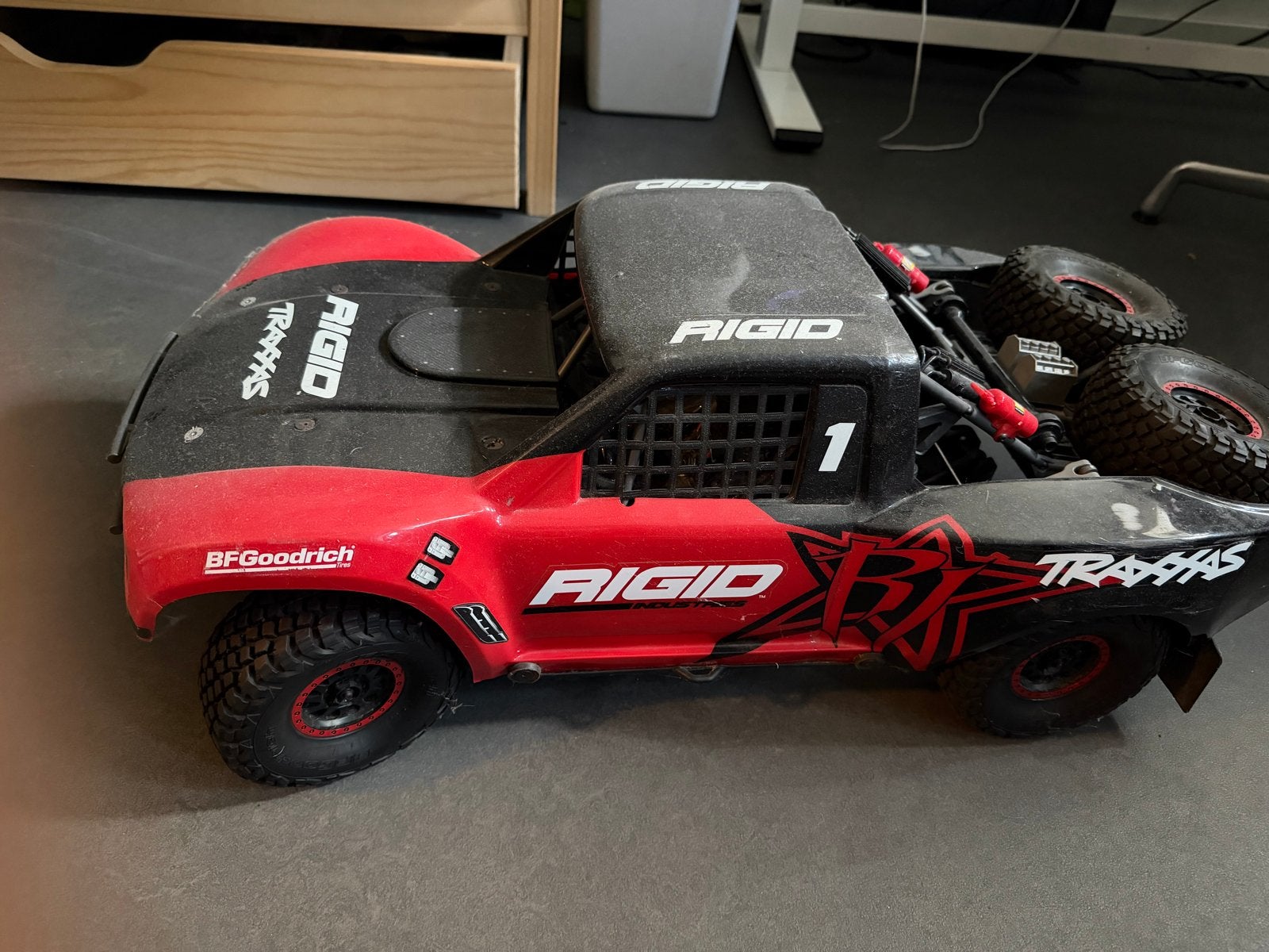 Traxxas Unlimited Desert Racer UDR RC Auto, Elektro, Gebruikt, Auto offroad, Ophalen of Verzenden