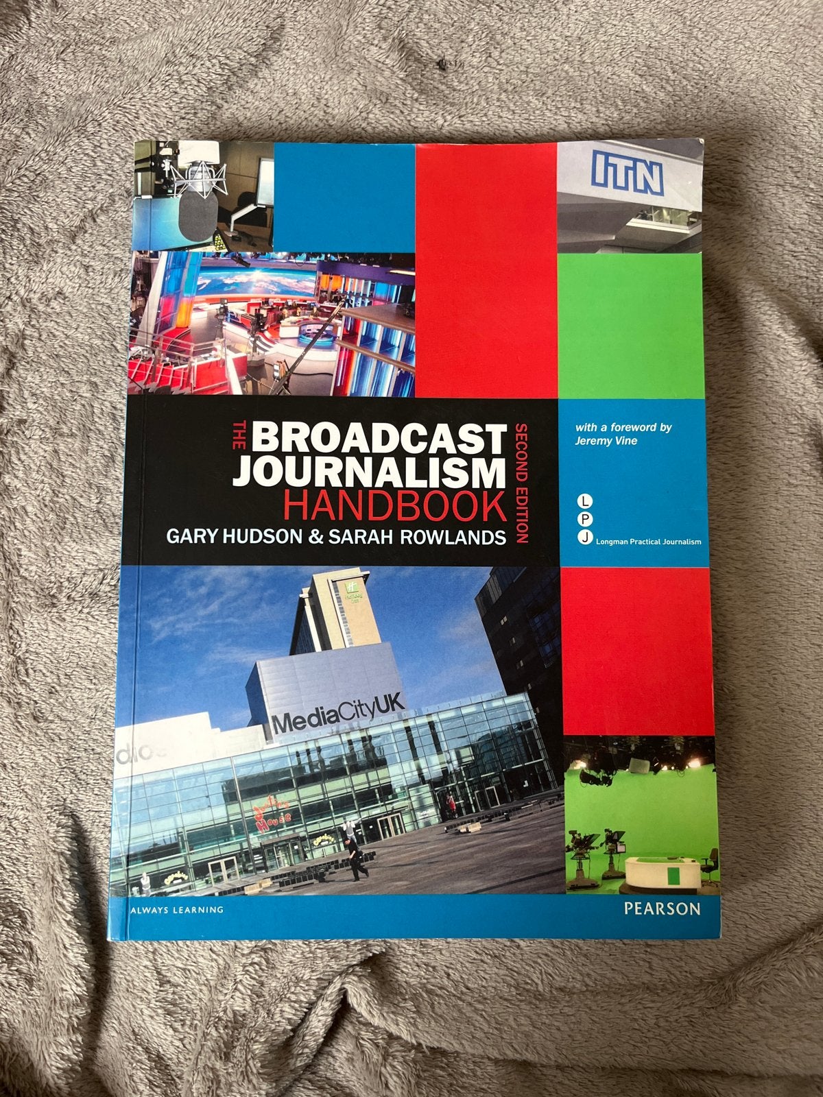 The Broadcast Journalism Handbook - Tweede Editie, Ophalen of Verzenden, Gamma, Zo goed als nieuw, HBO