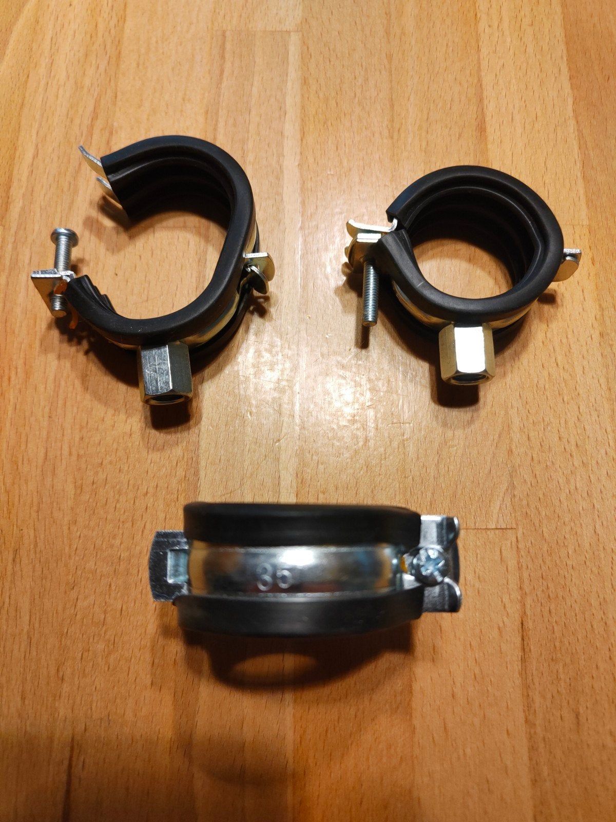 Buisklem 35 mm. M8 of M10 met rubberinlage., Doe-het-zelf en Verbouw, Ophalen of Verzenden, Nieuw