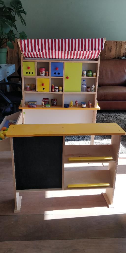 Winkeltje, Kinderen en Baby's, Speelgoed | Houten speelgoed, Gebruikt, Meubelstuk of Keukentje, Ophalen