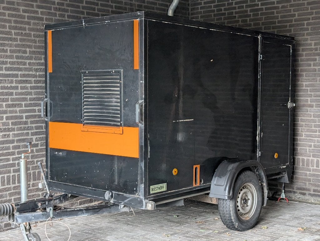 aanhanger gesloten, Ophalen, Gebruikt
