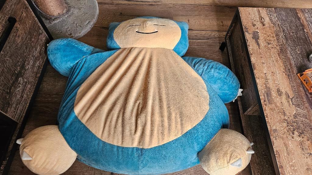 Pokemon Snorlax Zitzak Gamestop/Thinkgeek exclusive, Ophalen, Gebruikt, Overige kleuren, Zitzak