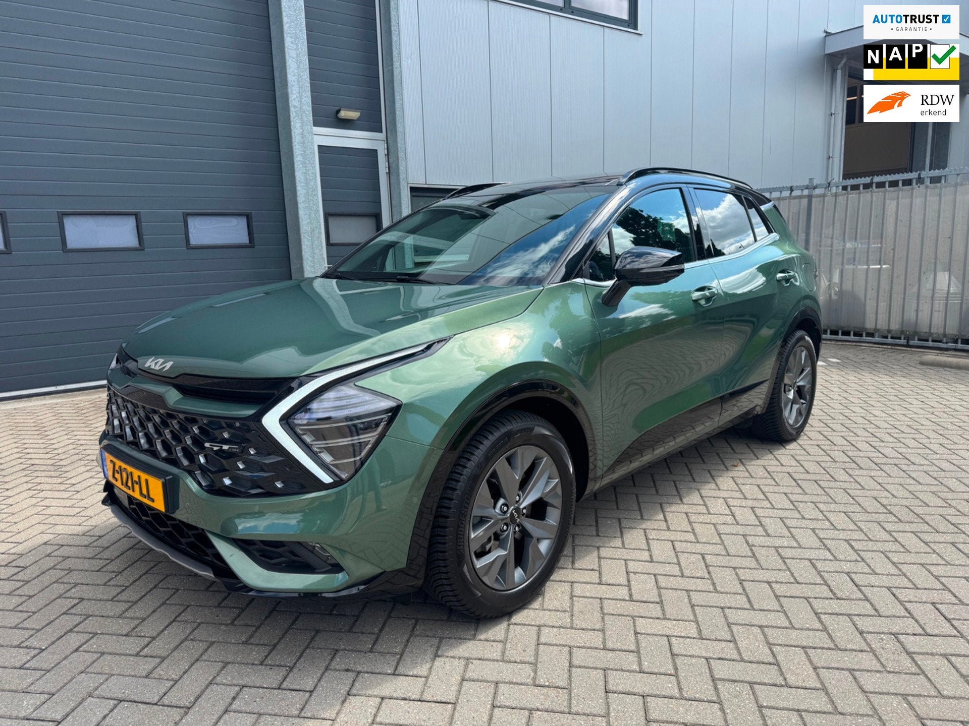 Kia Sportage 1.6 T-GDi Hybrid GT-PlusLine, Panoramadak, Trek, Auto's, Dealer onderhouden, Gebruikt, 4 cilinders, 1650 kg
