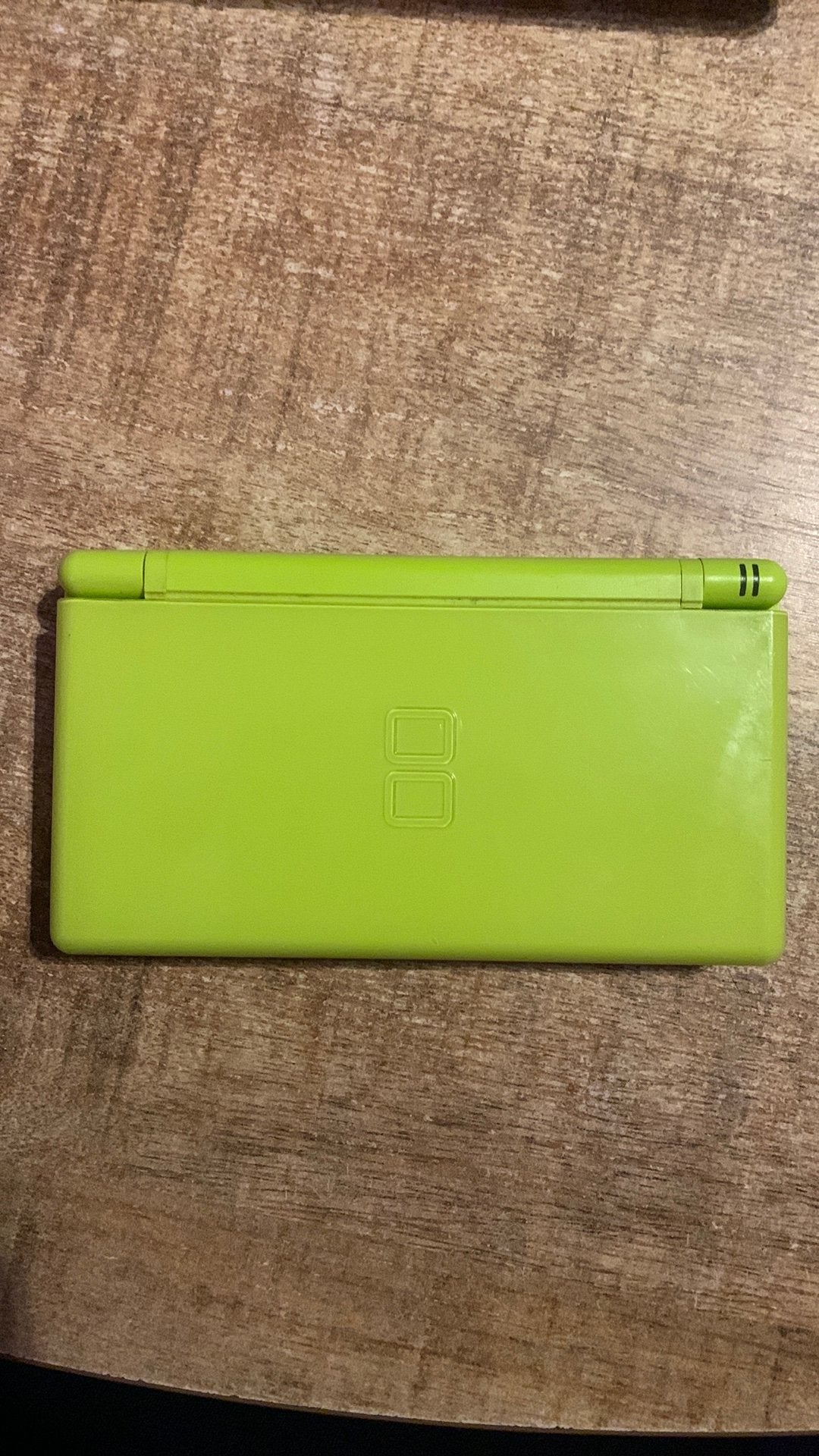 Nintendo DS Lite Lime Groen (Werkend met schermvlekje, Spelcomputers en Games, Spelcomputers | Nintendo DS, Ophalen of Verzenden