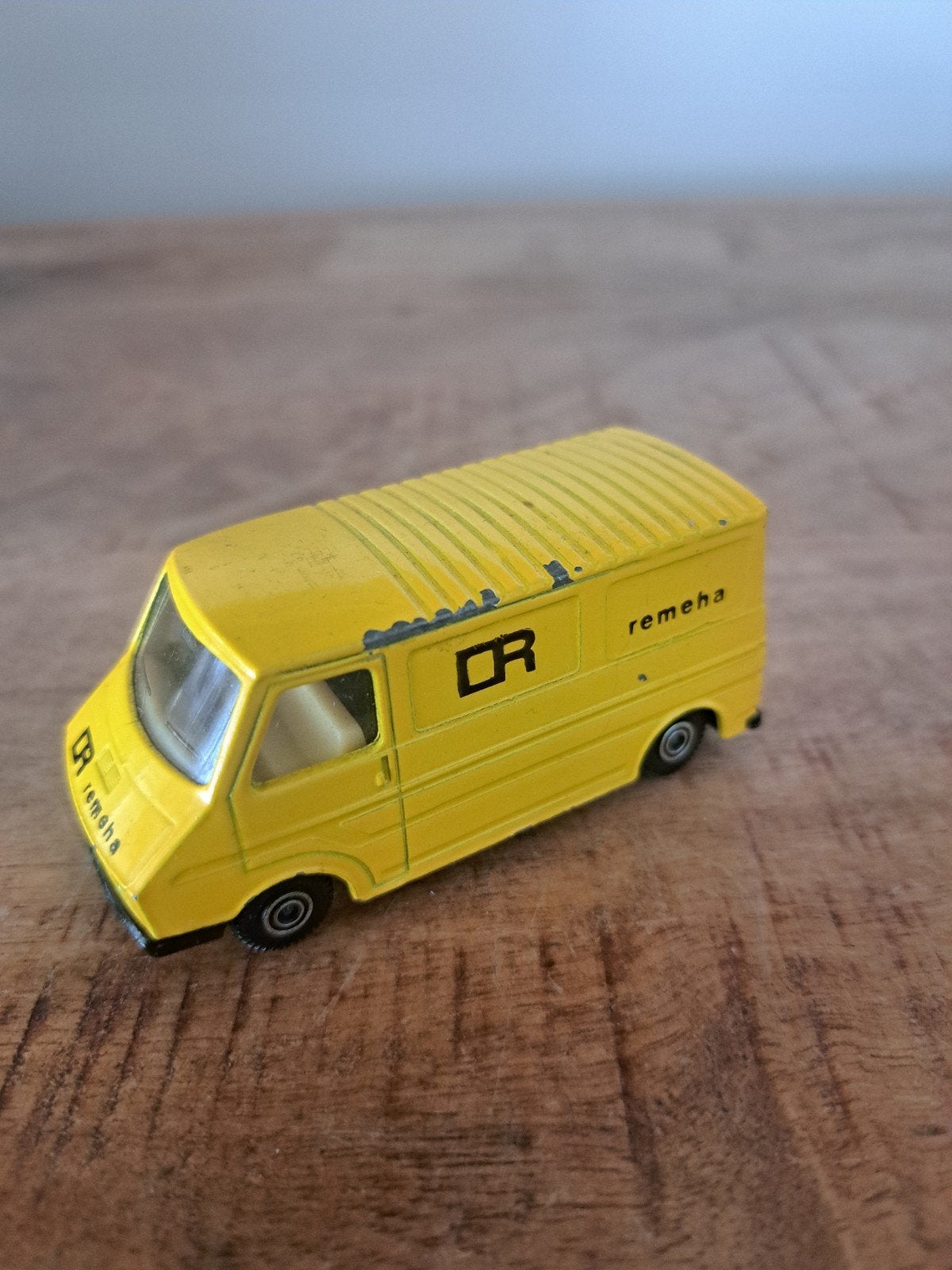efsi Holland model fiat 242 "remeha" schaal 1:88, Gebruikt, Holland, Ophalen of Verzenden, Bus of Vrachtwagen