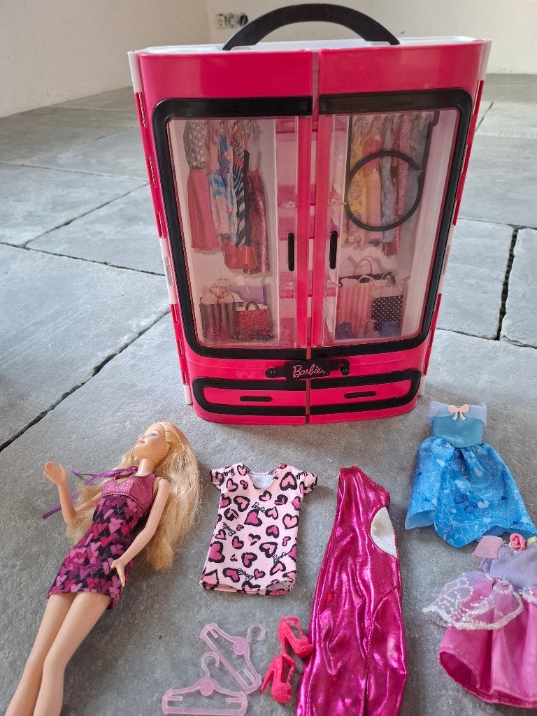 Barbie huis kast zeemeermin paard, Kinderen en Baby's, Speelgoed | Poppen, Ophalen of Verzenden, Barbie