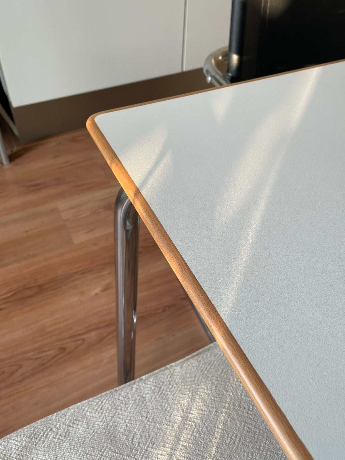 Maui Vico Magistretti tafel Kartell wit hout chrome, Ophalen, 100 tot 150 cm, 50 tot 100 cm, Zo goed als nieuw