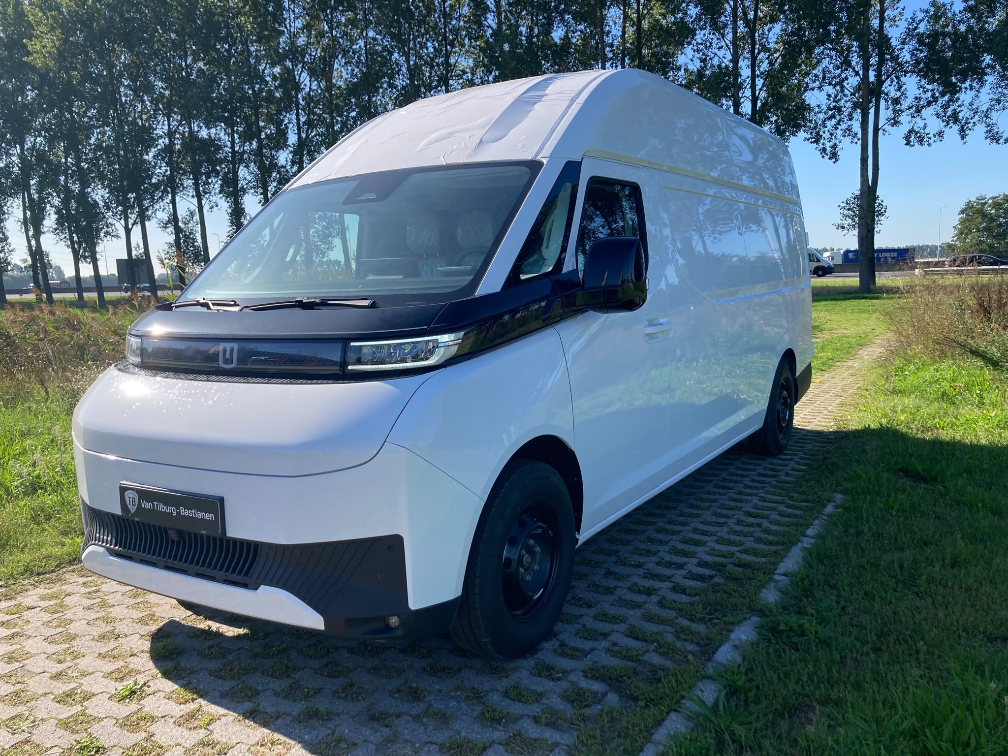 Farizon SV 106KWh L3H3 - Trekhaak - 270 deuren - visibility, Auto's, 232 pk, Wit, Nieuw, Te koop