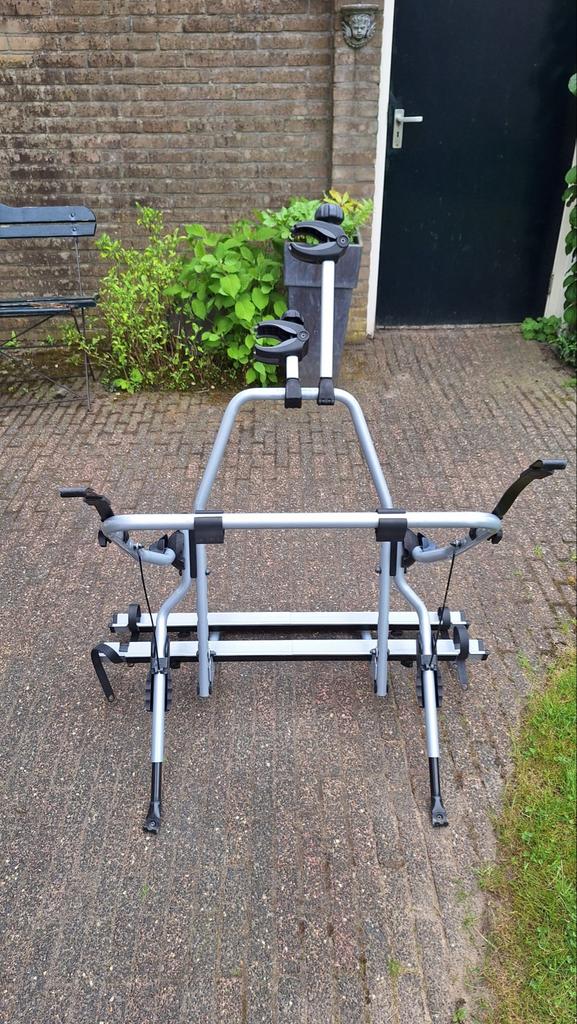 Fietsendrager van Thule voor op de achterklep, Auto diversen, Fietsendragers, Ophalen, 2 fietsen, Gebruikt, Achterklepdrager