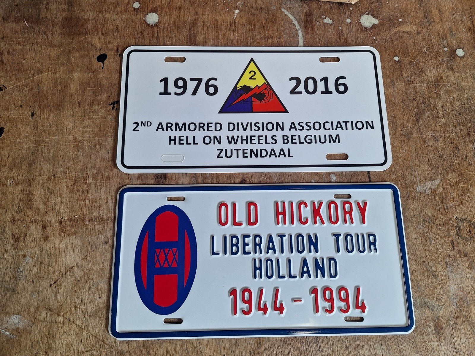 Militaire kentekenplaten: Old Hickory & 2nd Armored Division, Ophalen of Verzenden, Landmacht, Nederland, Overige typen