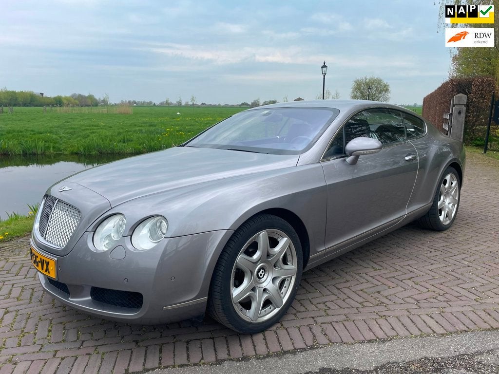 Bentley Continental GT 6.0 W12 Mulliner 560 PK NIEUWE APK !, Auto's, Automaat, Dealer onderhouden, Gebruikt, 12 cilinders