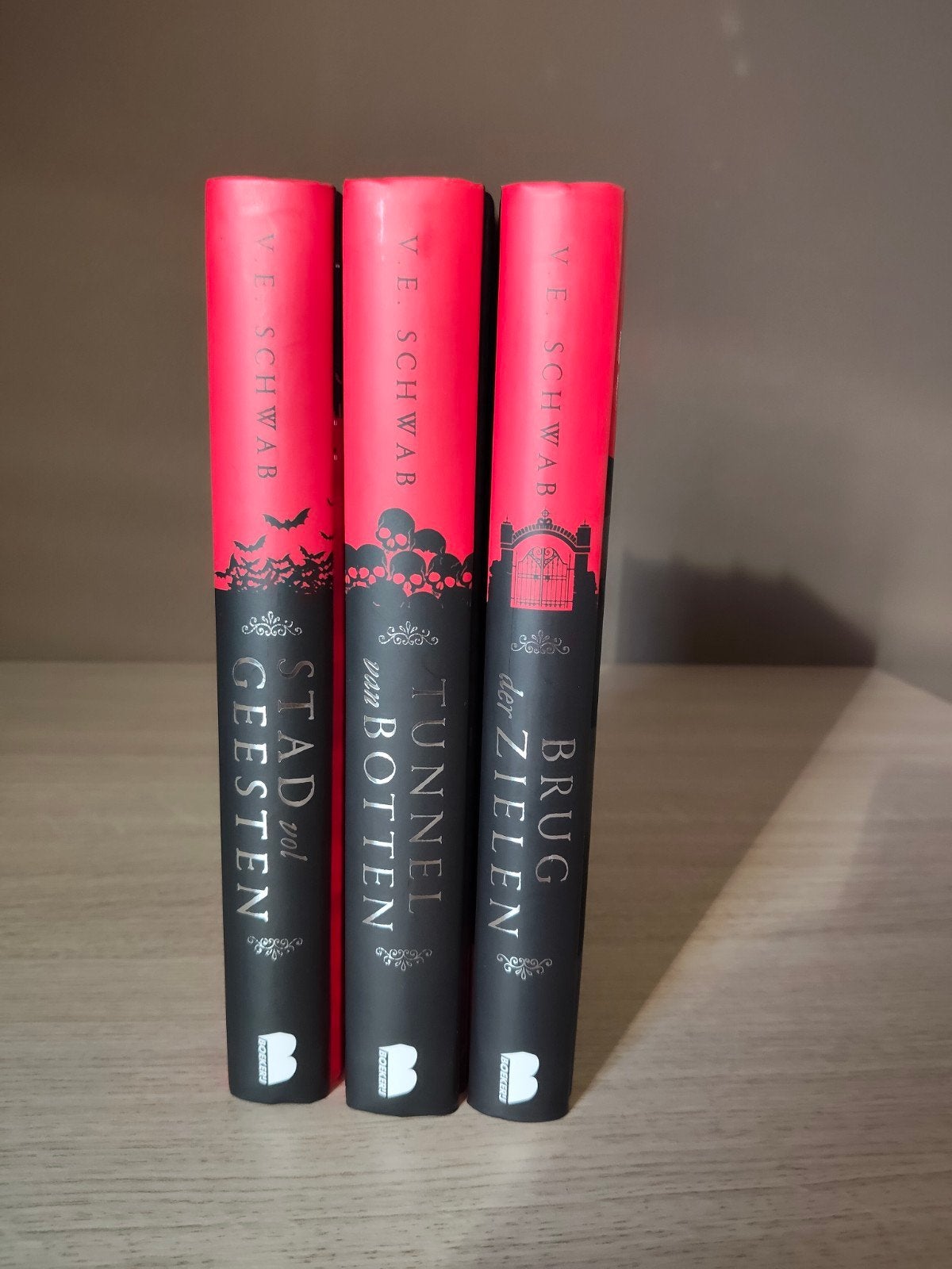 V.E. Schwab Cassidy Blake-serie (3 boeken) - Nieuw, Ophalen of Verzenden, Nieuw, V.E. Schwab