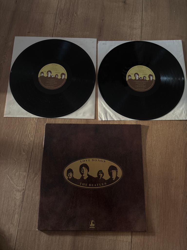 The Beatles - Love Songs Dubbel LP (1977), Cd's en Dvd's, Vinyl | Pop, Gebruikt, Ophalen of Verzenden, 12 inch, Dubbel-LP