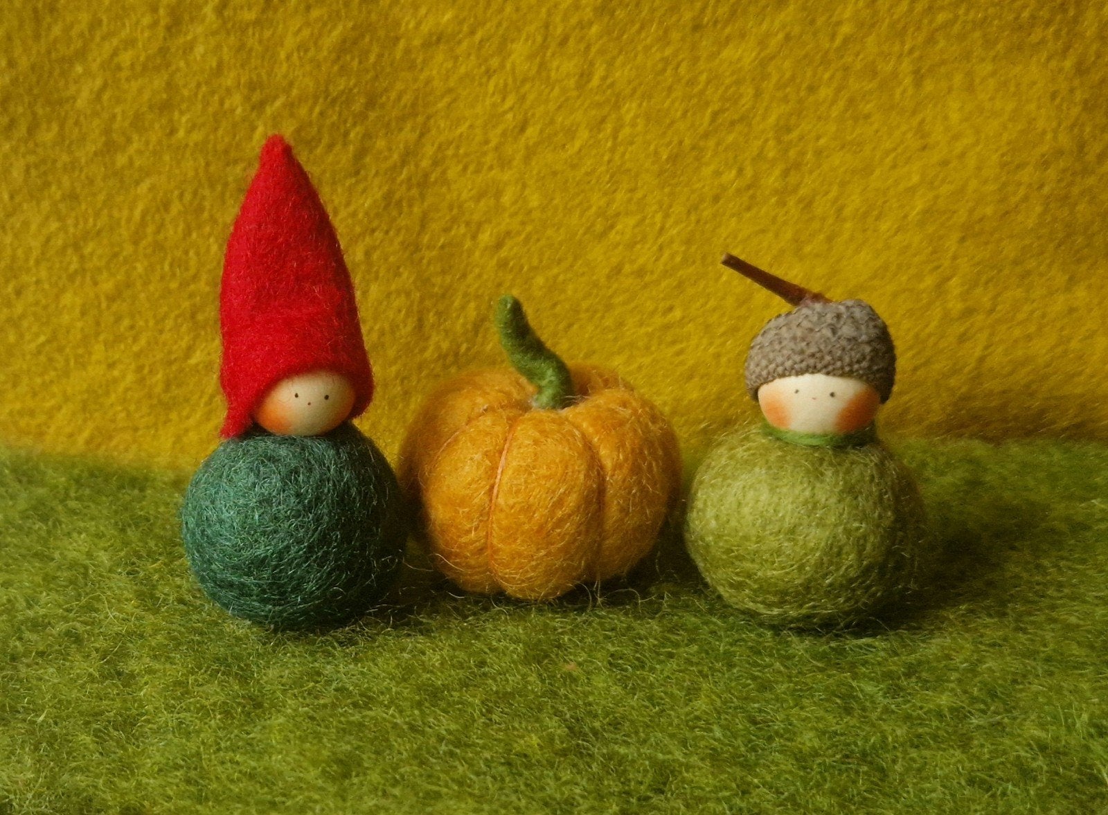 Herfsttafel set Vrije School Seizoenstafel popjes en pompoen, Verzenden, Nieuw, Figuurtje(s), Wolvilt
