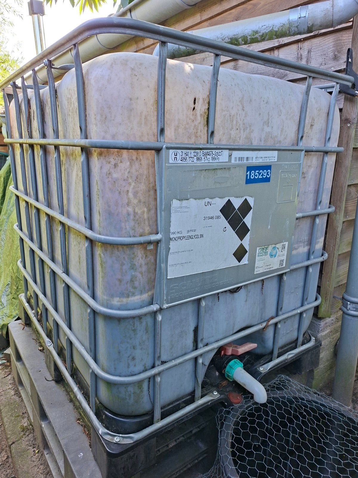 2 stuks IBC 1000 liter  vat watervat water ton regenton rege, Tuin en Terras, Regentonnen, 150 liter of meer, Ophalen