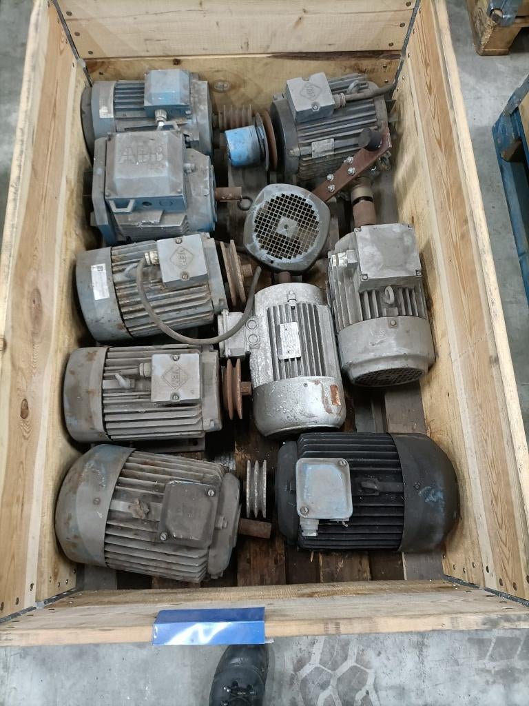 Elektromotoren en overbrengingen, Ophalen, Gebruikt, Elektromotor, 1400 tot 1800 rpm