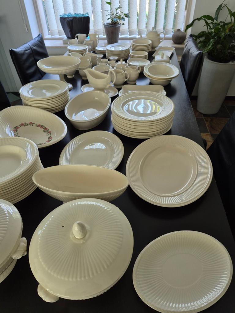 Wedgwood Edme servies, Huis en Inrichting, Keuken | Servies, Ophalen, Zo goed als nieuw, Bord(en), Wedgwood
