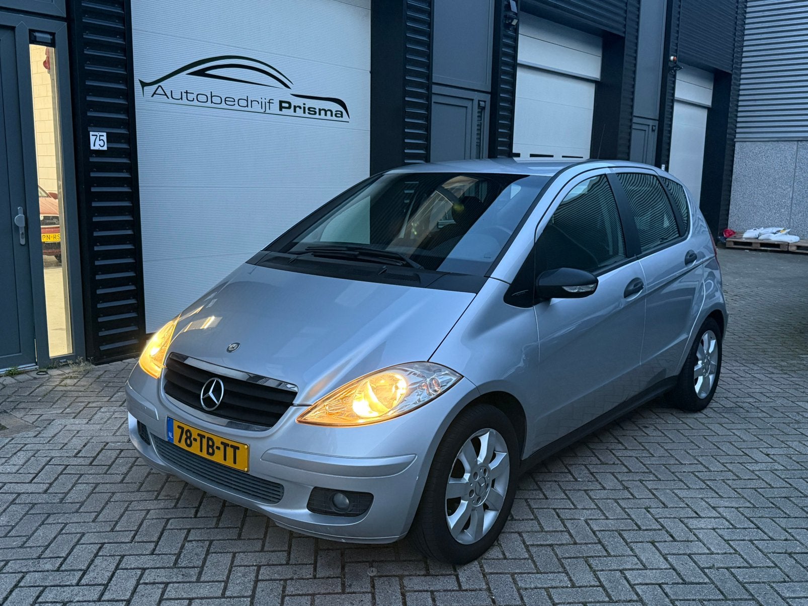 Mercedes-Benz A-Klasse A150 | 5DRS | Airco | Cruise | APK, Auto's, Mercedes-Benz, Voorwielaandrijving, 15 km/l, 1498 cc, Zwart