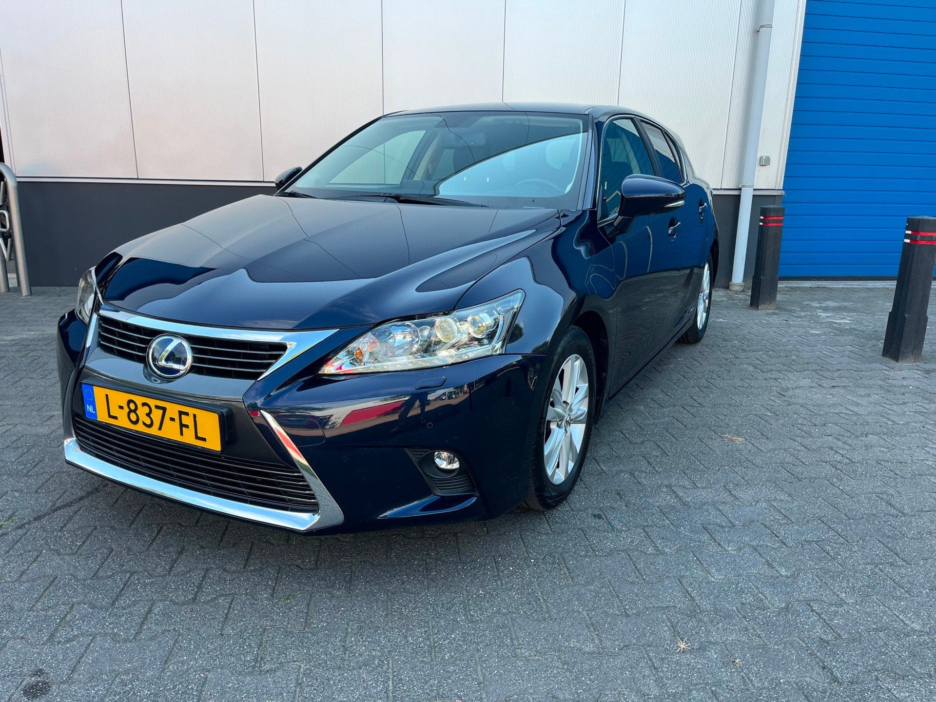Lexus CT 200h Luxury Line / Leder / Elektr. memo stoel / Mar, Auto's, Lexus, 4 cilinders, Blauw, Leder, 26 km/l