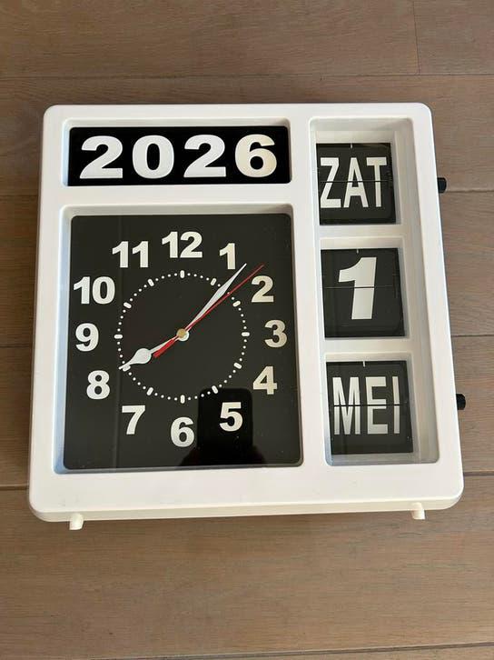Wandklok Perel analoog 310x310mm nederlandse versie wit, Huis en Inrichting, Woonaccessoires | Klokken, Zo goed als nieuw, Wandklok