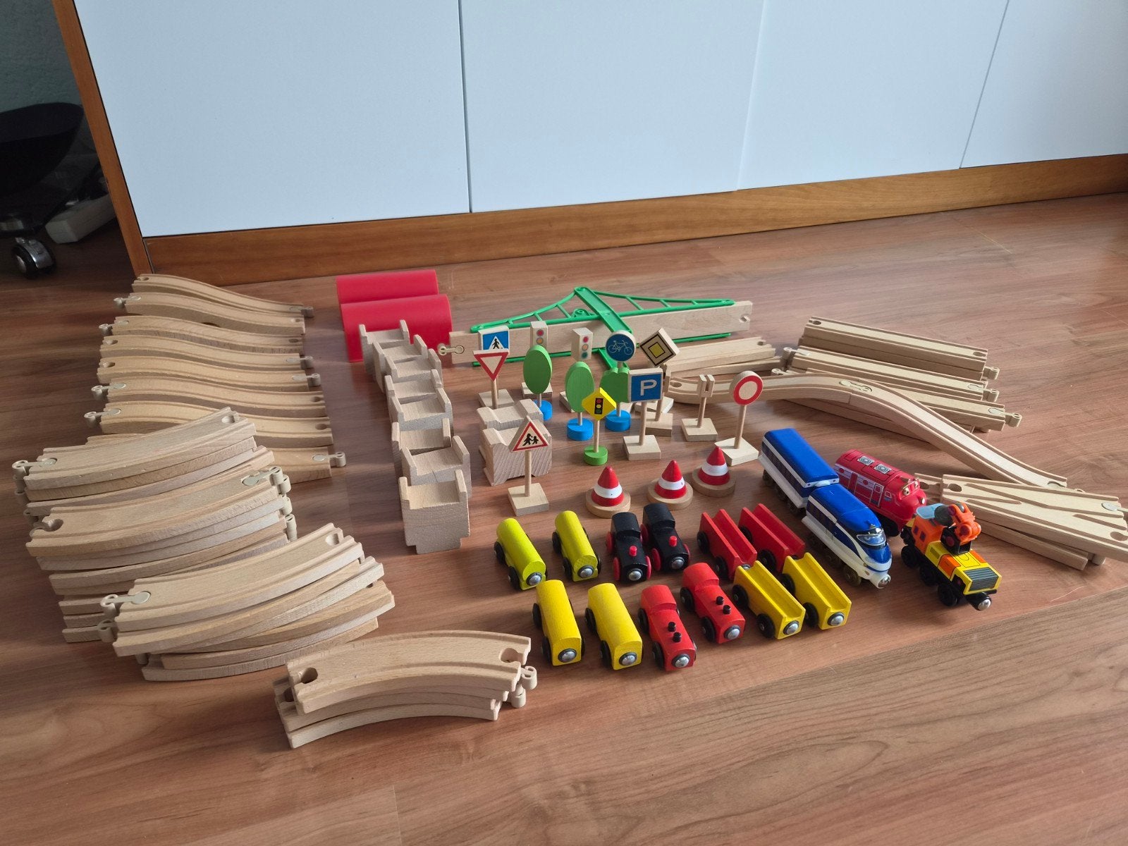 Heel veel houten trein Brio en ikea, Ophalen, Zo goed als nieuw, Overige typen