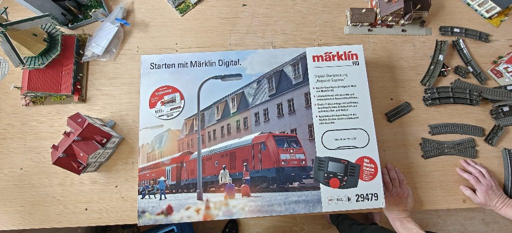 Märklin H0 Dig. Treinset met Rails, Locomotief en Gebouwen, Wisselstroom, Ophalen, Overige merken, Gebruikt