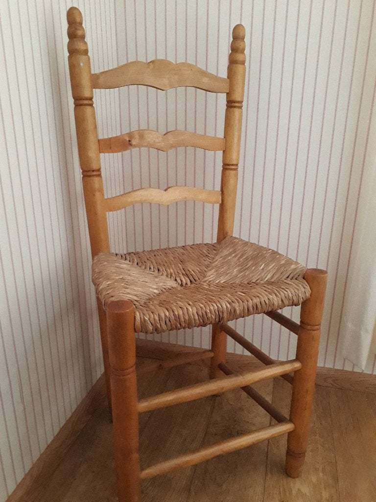 Antiek stoeltje met rieten zitting, Antiek en Kunst, Ophalen