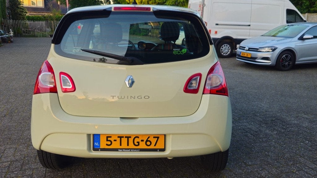 Renault Twingo 1.2 16V Parisienne, Voorwielaandrijving, Gebruikt, Zwart, 4 cilinders