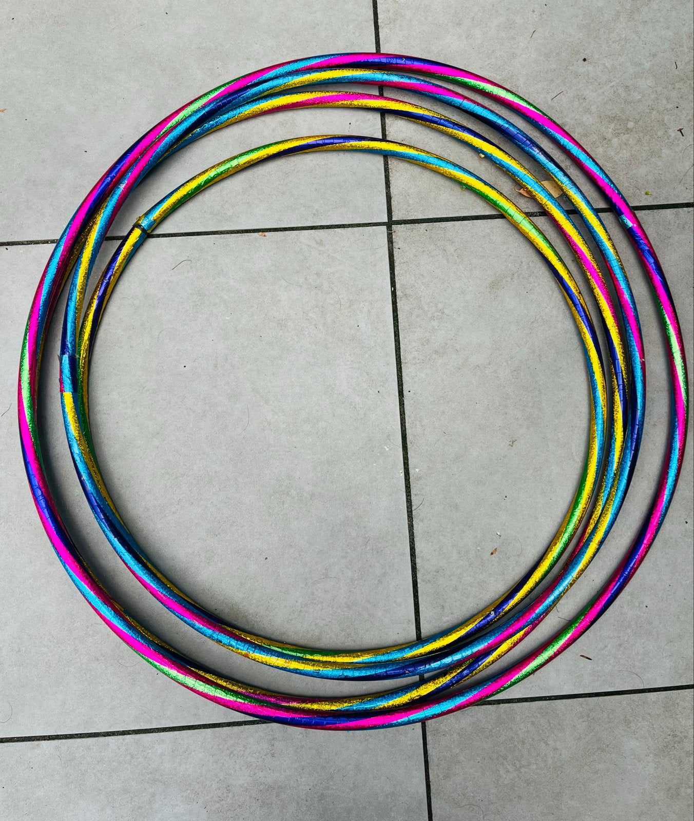 Kleurrijke Hoepels - Set van 4 (65-80 cm), Sport en Fitness, Ophalen, Gebruikt, Hoelahoep