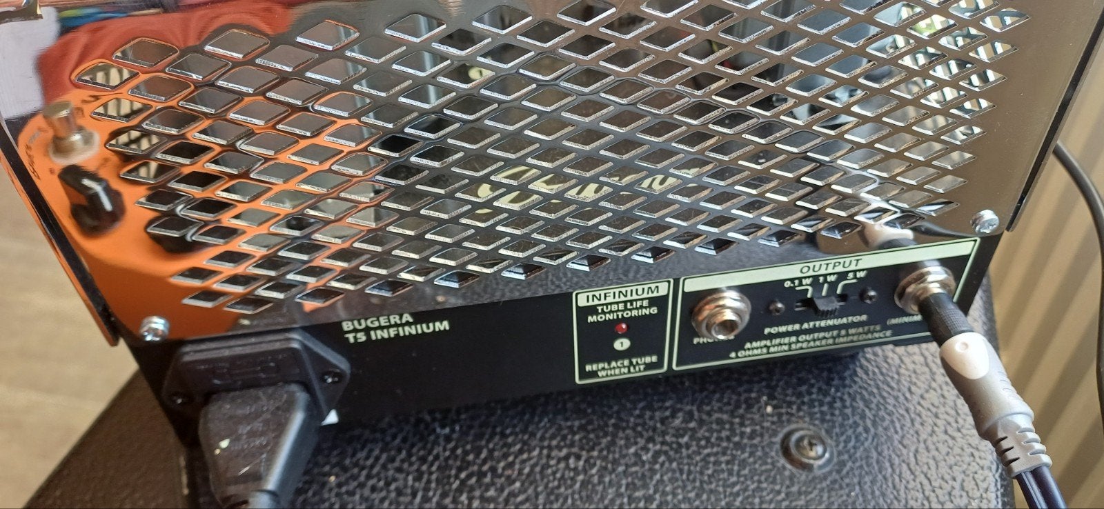 Bugera T5 Infinium buizenversterker top, Ophalen of Verzenden, Gebruikt, Gitaar, Minder dan 50 watt