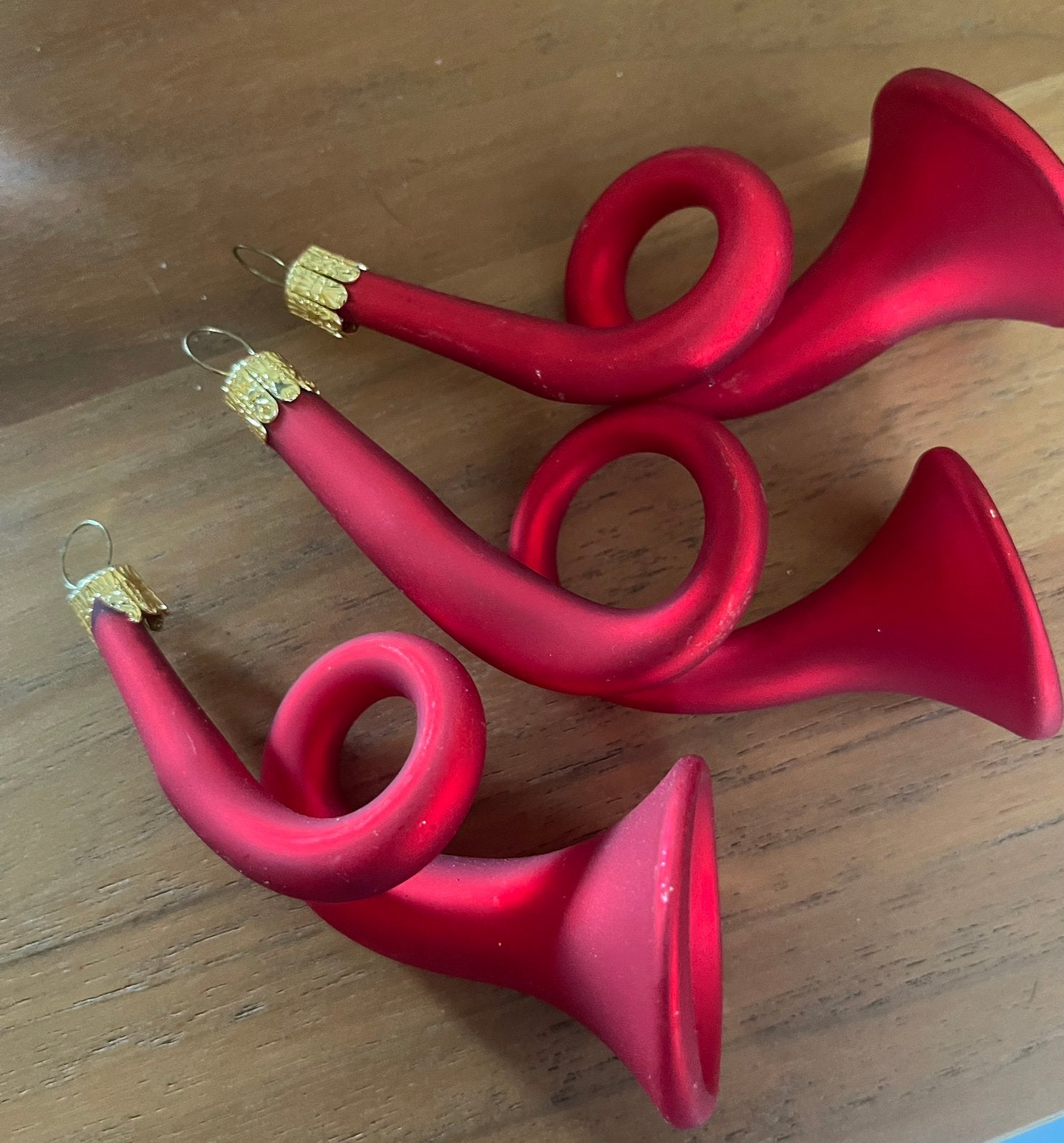 Set van 3 Vintage Glazen Kerstballen / Horentjes – Mat Rood, Ophalen, Gebruikt