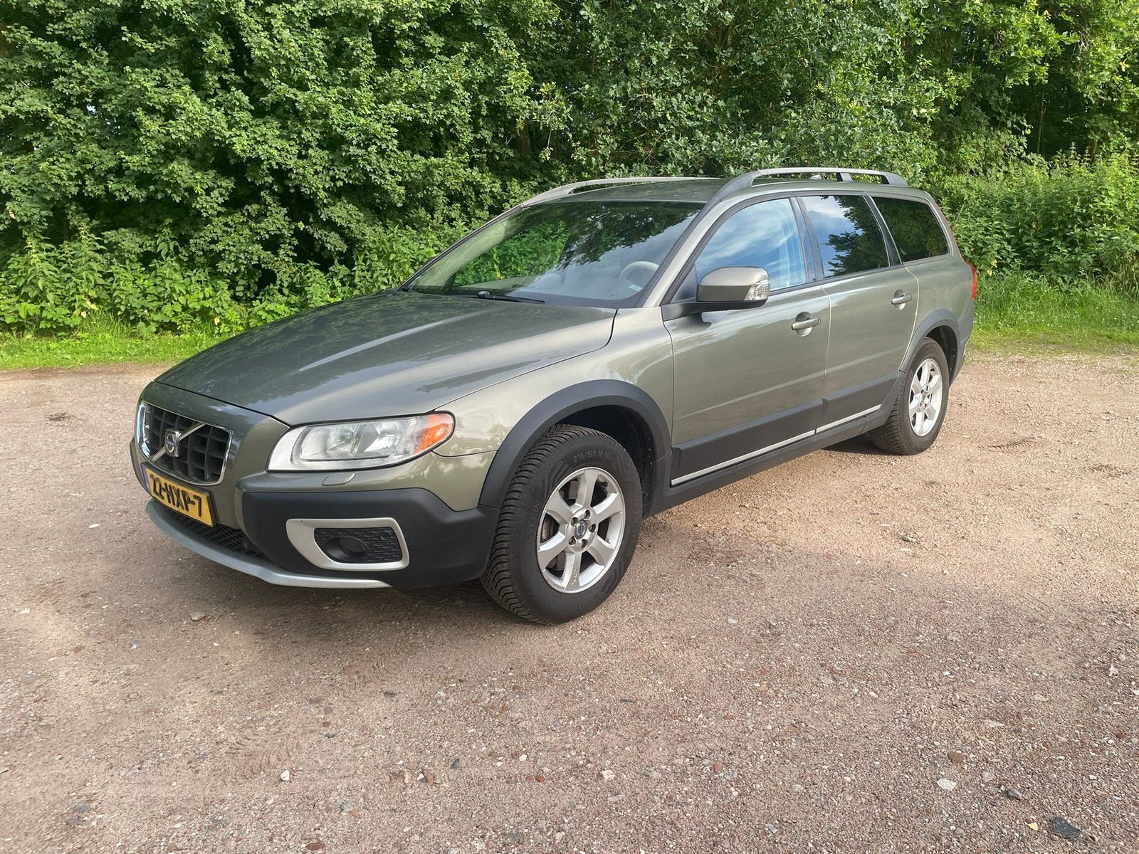 Volvo XC70 2.4 D5 AWD Geartronic 2009 Groen, Auto's, Automaat, 1716 kg, 197 €/maand, XC70