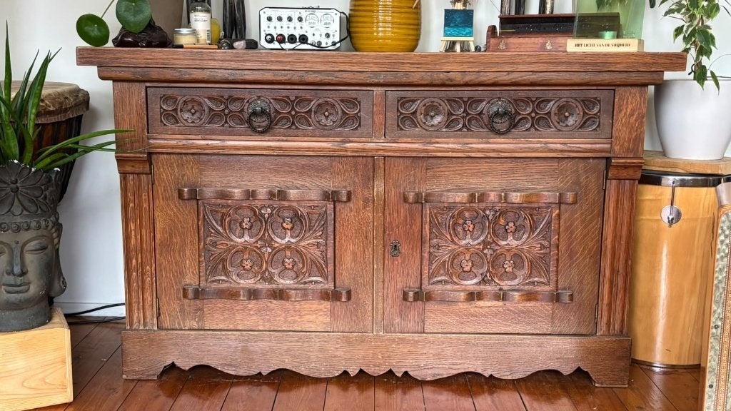 Houten dressoir met prachtig houtsnijwerk, Ophalen, Gebruikt