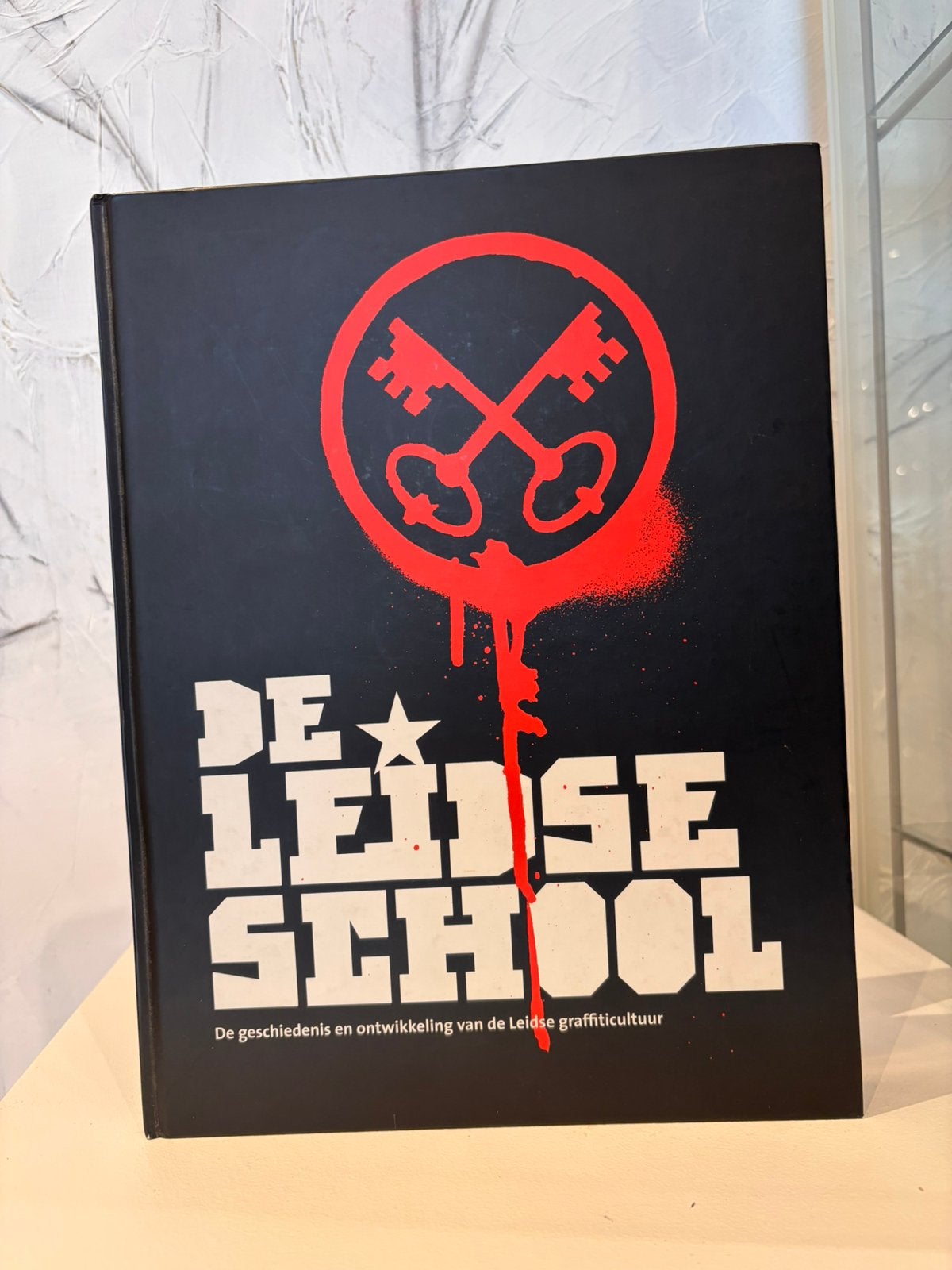 “De Leidse School – Geschiedenis Leidse Graffiti – zeldzaam”, Nieuw, Ophalen of Verzenden, 20e eeuw of later, Remko Koopman