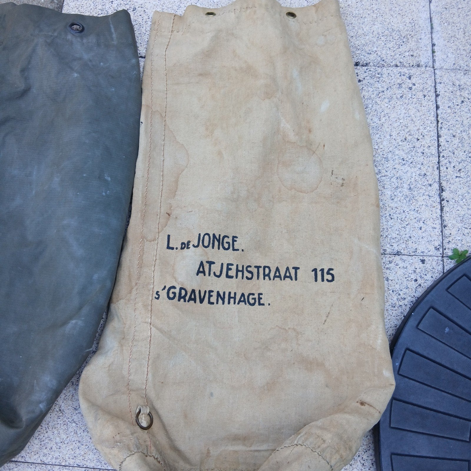 Vintage marine Leger plunjezak - L. de Jonge, Atjehstraat 11, Verzamelen, Militaria | Algemeen, Ophalen, Landmacht, Nederland
