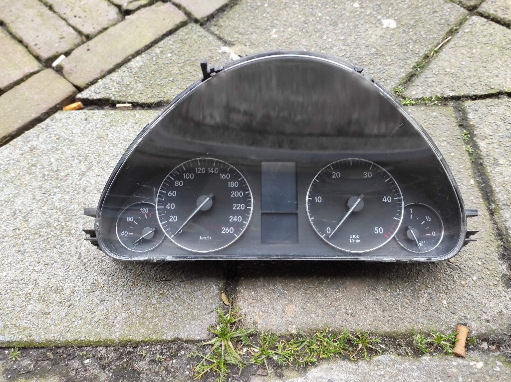 Mercedes C-klasse W203 S203 Tellerklok Facelift, Ophalen of Verzenden, Mercedes-Benz, Bumper