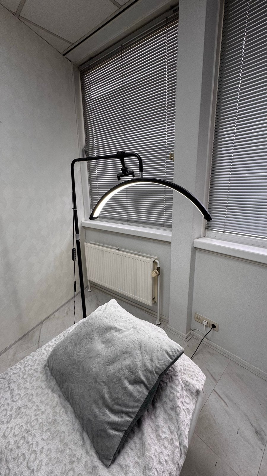 Professionele LED Booglamp voor Schoonheidsspecialisten, Ophalen of Verzenden, Gebruikt, Metaal, 150 tot 200 cm