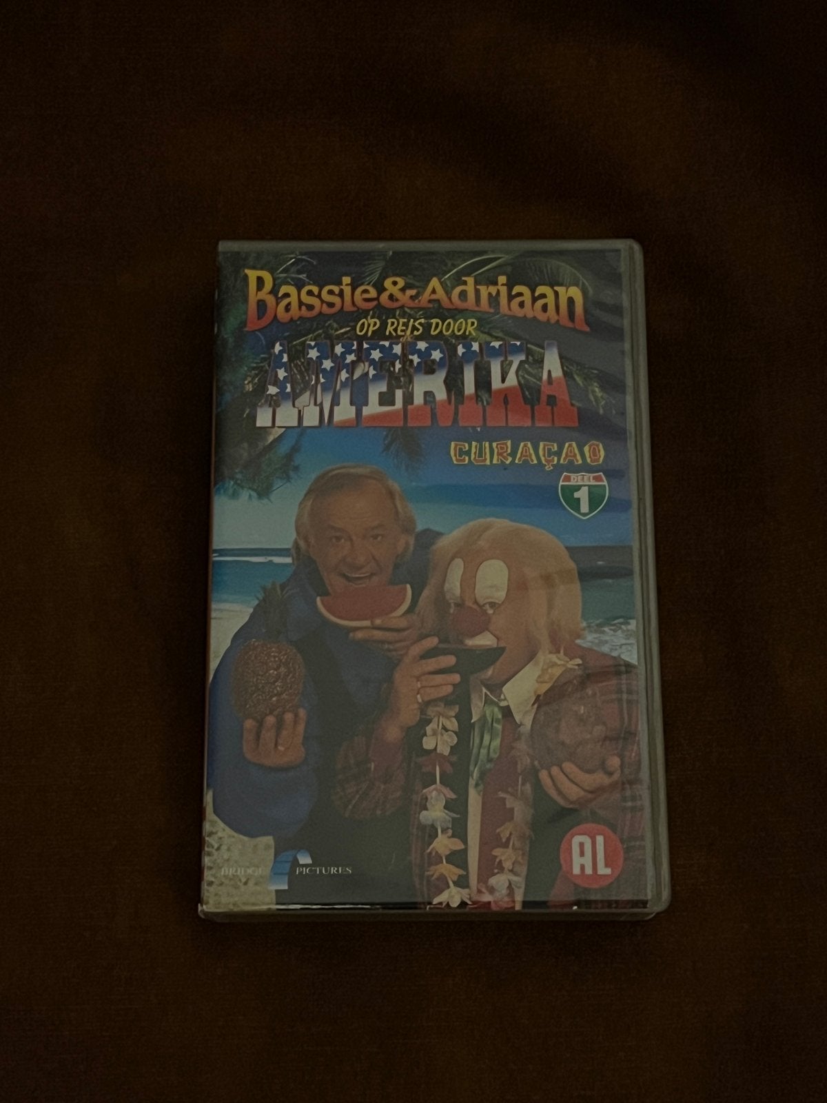 Bassie & Adriaan: Op Reis Door Amerika & Curaçao VHS, Gebruikt, Alle leeftijden, Kinderfilm, VHS