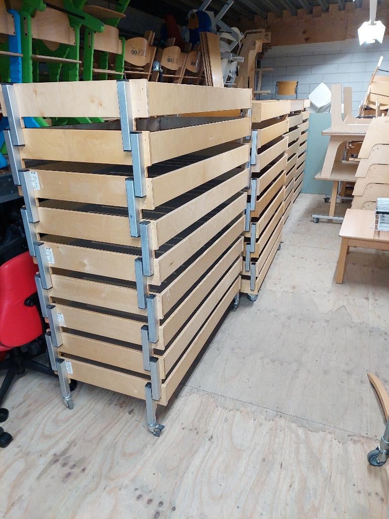 30x Kids-F rustbed / stretcher / kinderopvangbed (3x10st), Lattenbodem, Ophalen of Verzenden, Zo goed als nieuw, Minder dan 140 cm