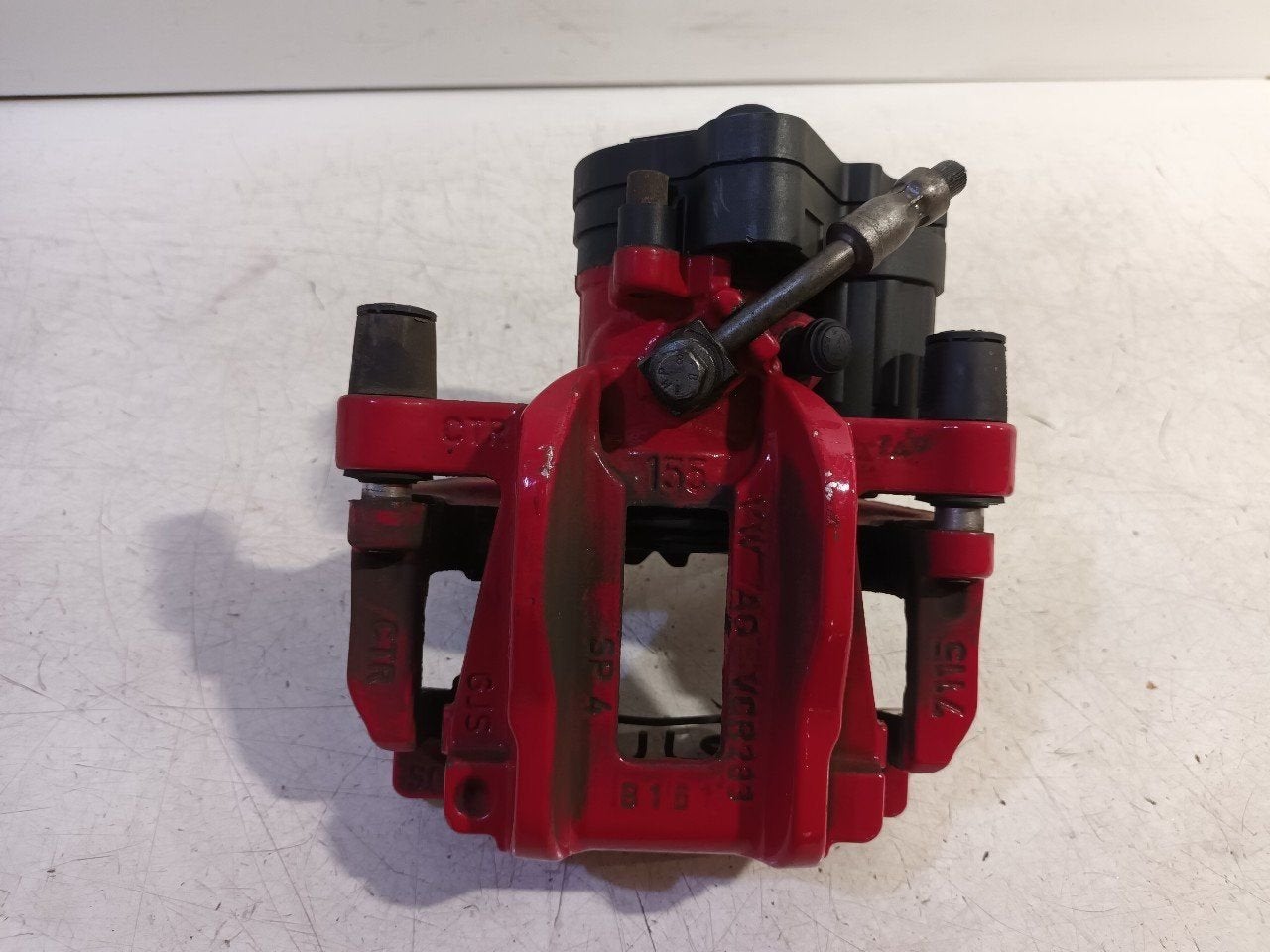 Remklauw links achter Volkswagen Golf, Auto-onderdelen, Onderdelen@venauto.nl, Van der Ven Autorecycling B.V., Gebruikt, Ettenseweg 76, 4706 PB Roosendaal, The Netherlands
