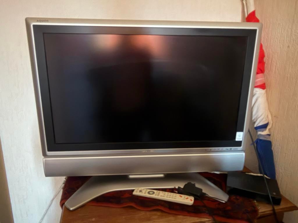 Sharp Aquos LCD TV - Goede staat, Ophalen, Gebruikt, 50 Hz, Sharp