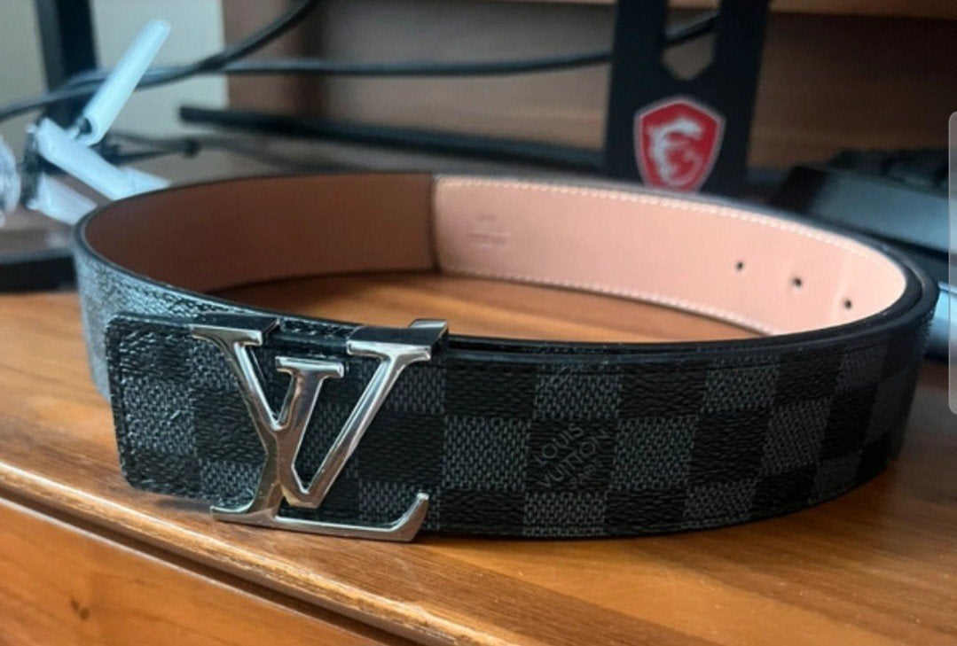 Mooie nieuwe Riem  110cm, Kleding | Heren, Riemen en Ceinturen, Zo goed als nieuw, Riem of Ceintuur, Louis Vuitton, Echt leder