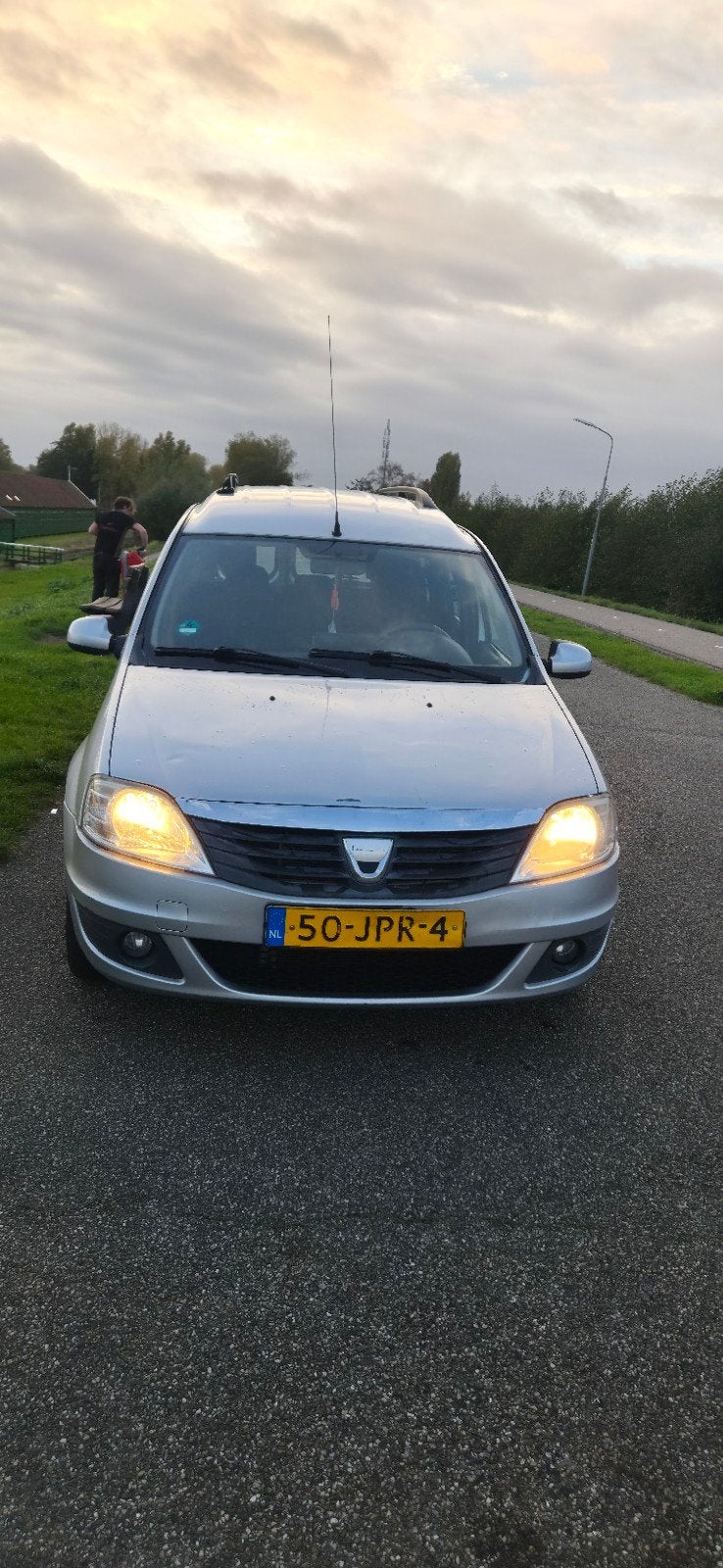 Dacia Logan 1.6 16V MCV 77KW 5P 2009 Grijs, Auto's, Stof, 4 cilinders, 635 kg, Logan