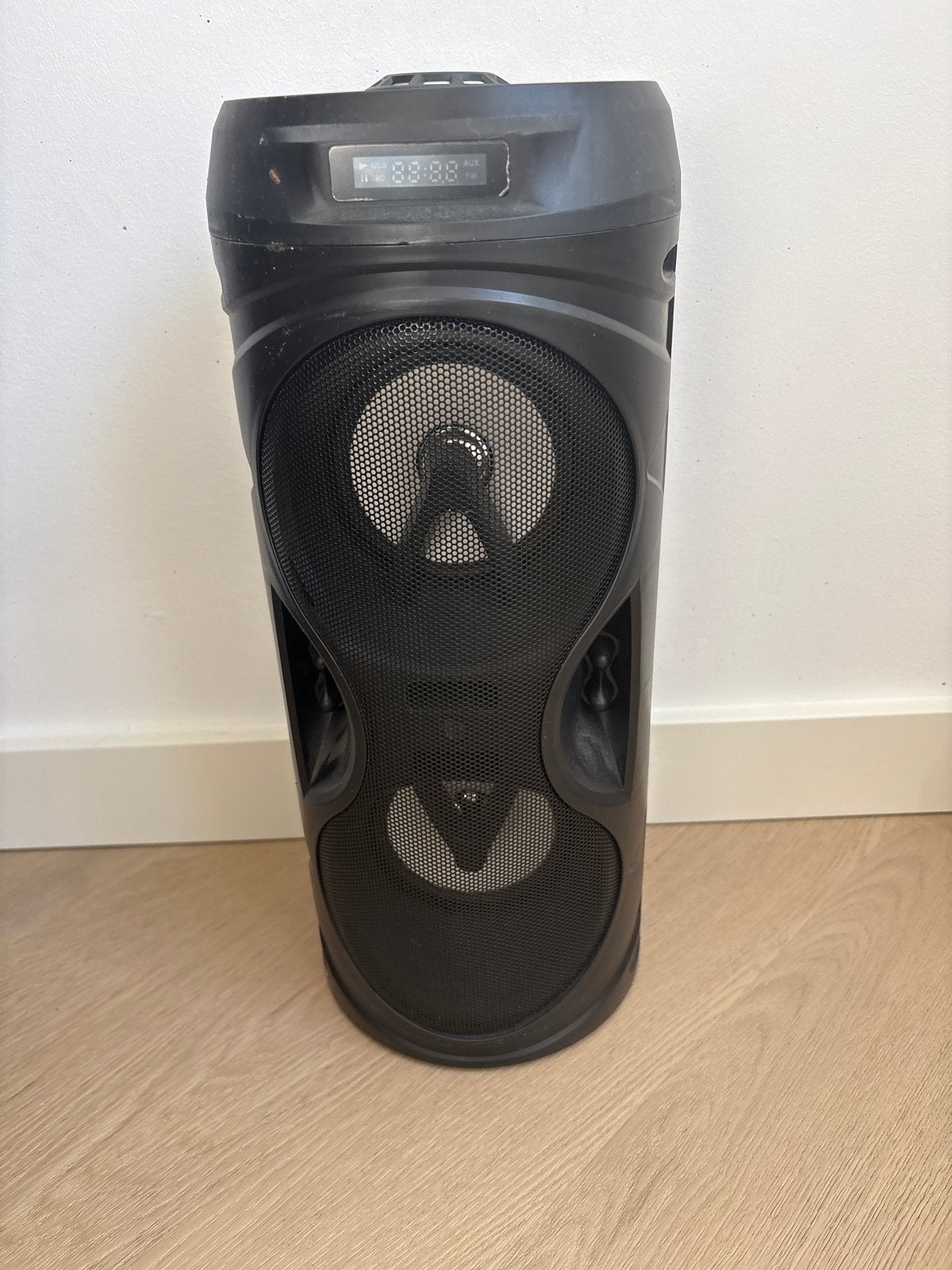 Roseland Speaker - Snel weg!, Gebruikt, Party speaker, AUX-ingang, Minder dan 60 watt