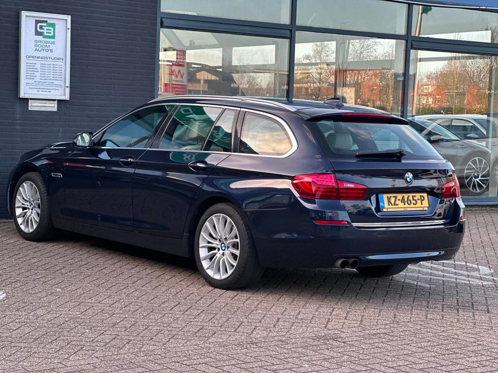 BMW 5-serie Touring 520i Luxury Edition/2E EIG/CAMERA/PANO-D, Auto's, BMW, Automaat, Gebruikt, 4 cilinders, Blauw