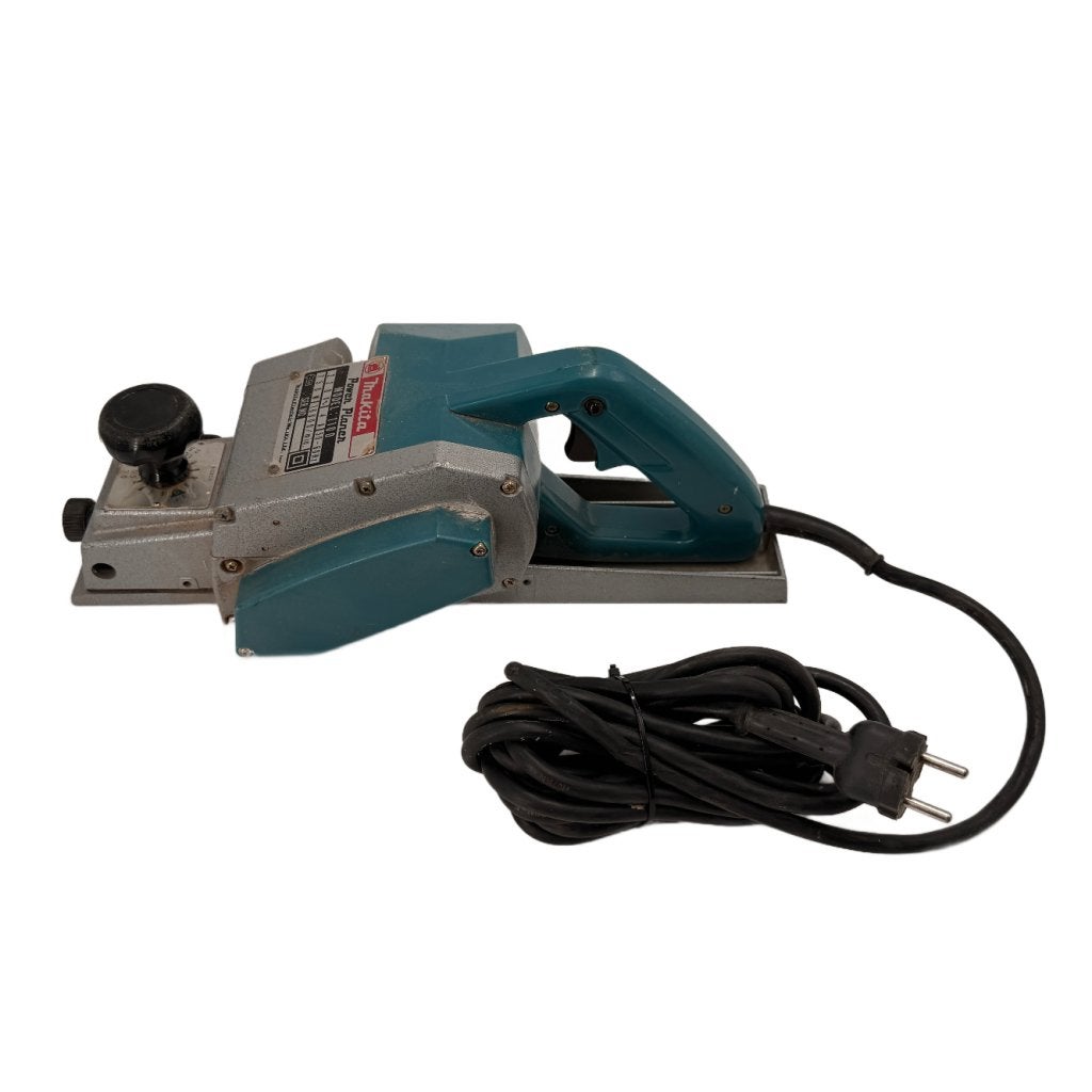Makita Schaafmachine 82mm 1100, Makita, Gebruikt, Support@makita.com, Makita Corporation, 3-11-8, Sumiyoshi-cho, 
Anjo, Aichi 446-8502
Japan